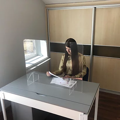 Ecran Plexiglas Pour Comptoir Ou Bureau Modèle Sans Passe 2 Ecran Plexiglas Pour Comptoir Ou Bureau Modèle Sans Passe – Image 2