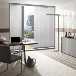 Store à Bandes Verticales Sur Mesure, Lames Largeur 127 Mm En Polyester Occultant Coloris Blanc